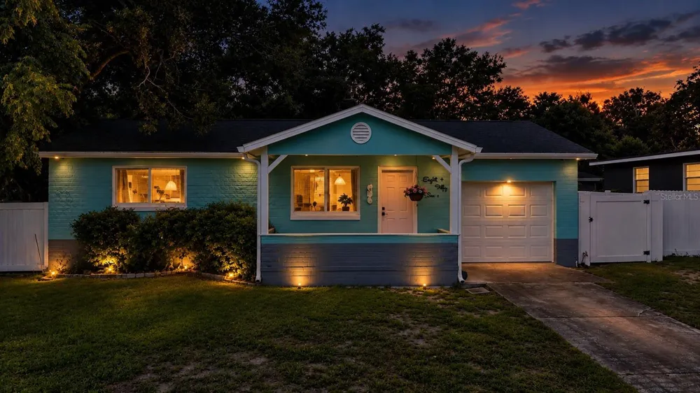 856 BERKSHIRE ROAD Daytona Beach, FL 32117