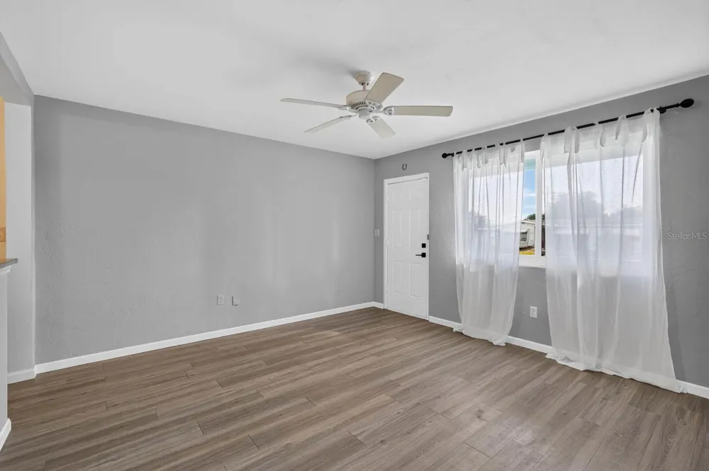856 BERKSHIRE ROAD Daytona Beach, FL 32117