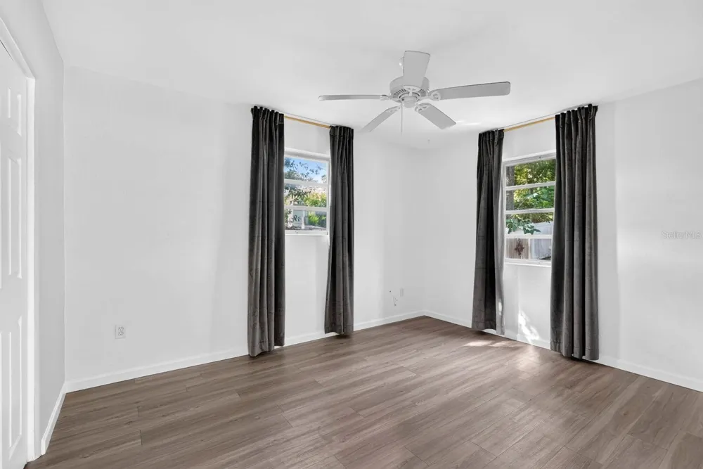 856 BERKSHIRE ROAD Daytona Beach, FL 32117