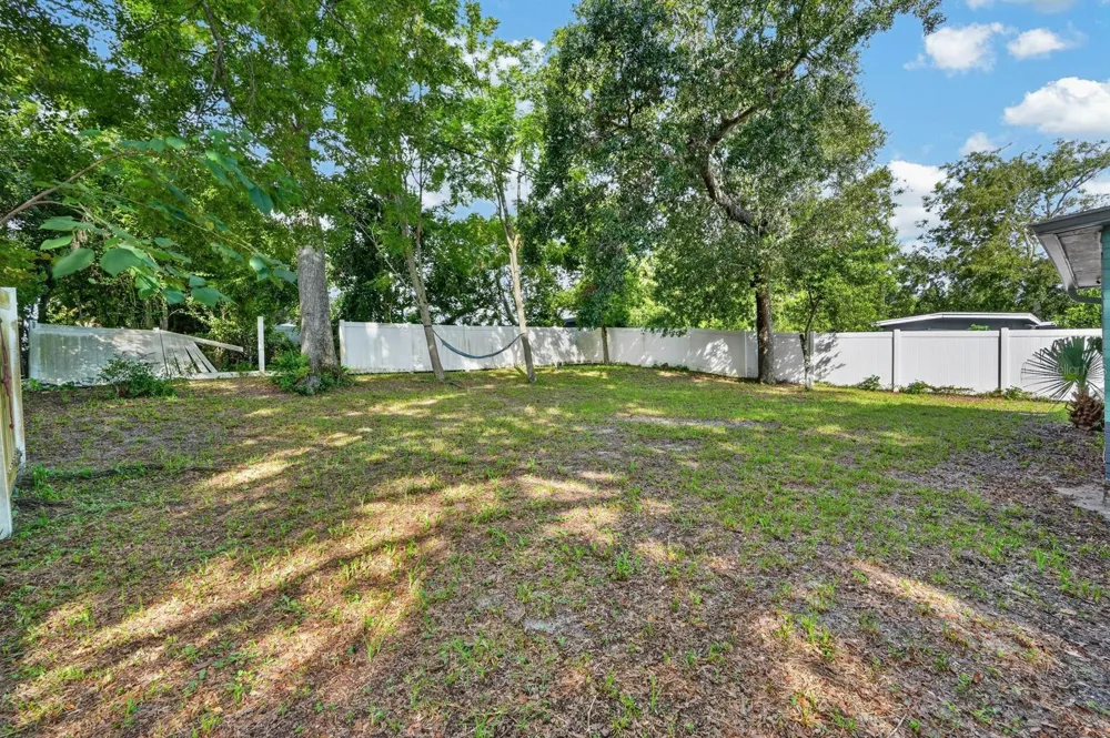 856 BERKSHIRE ROAD Daytona Beach, FL 32117