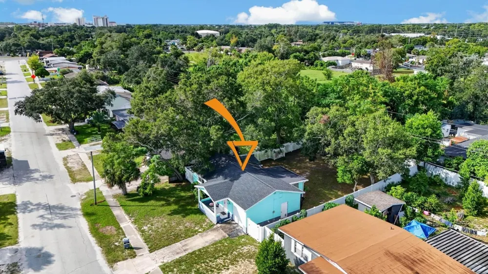 856 BERKSHIRE ROAD Daytona Beach, FL 32117