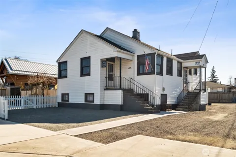 437 Main Street