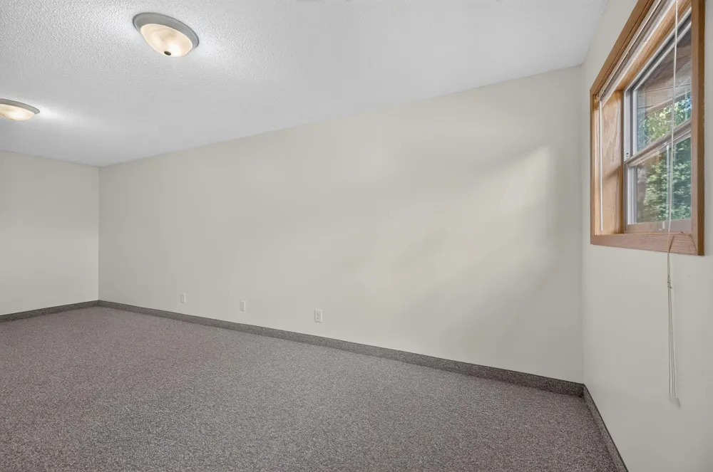 6463 Delilah Avenue Inver Grove Heights, MN 55076