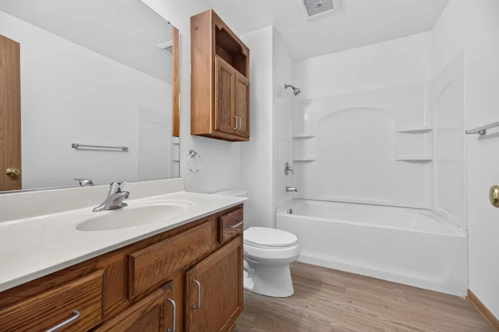 6463 Delilah Avenue Inver Grove Heights, MN 55076