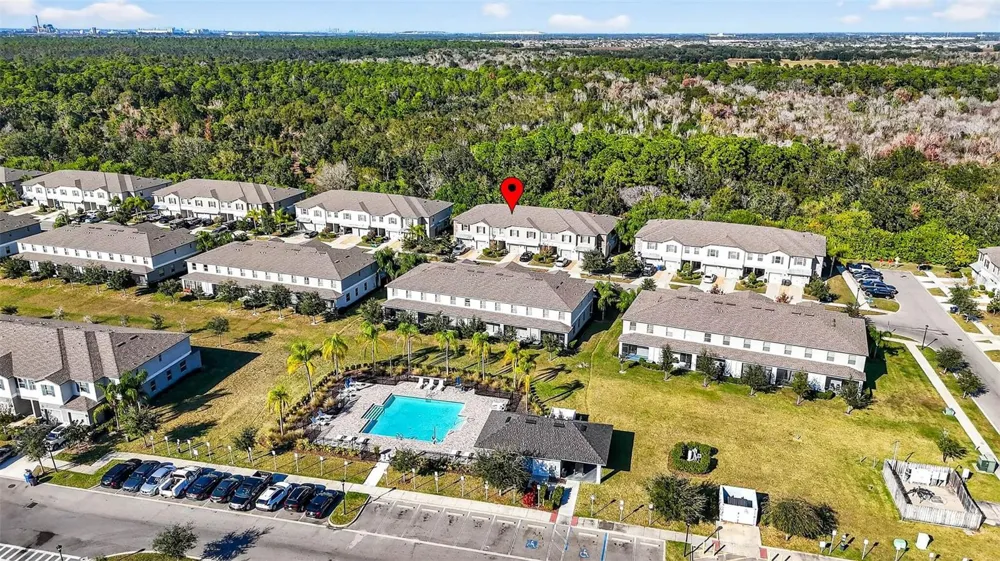 9754 PEMBROOKE PINES Sun City Center, FL 33573