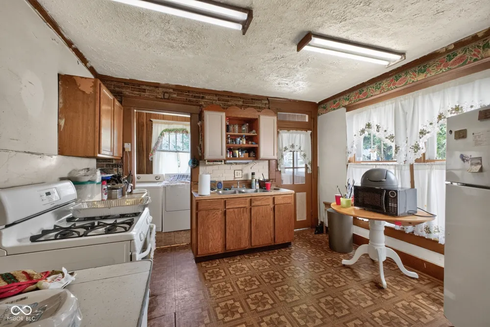 3046 New Jersey Street Indianapolis, IN 46205