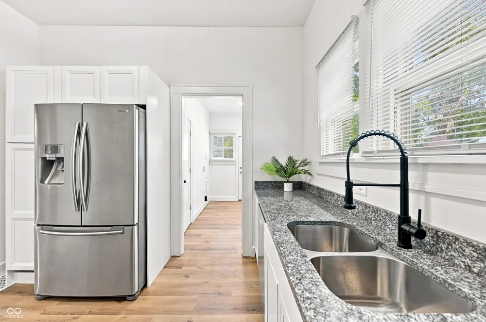 4214 Otterbein Avenue Indianapolis, IN 46227