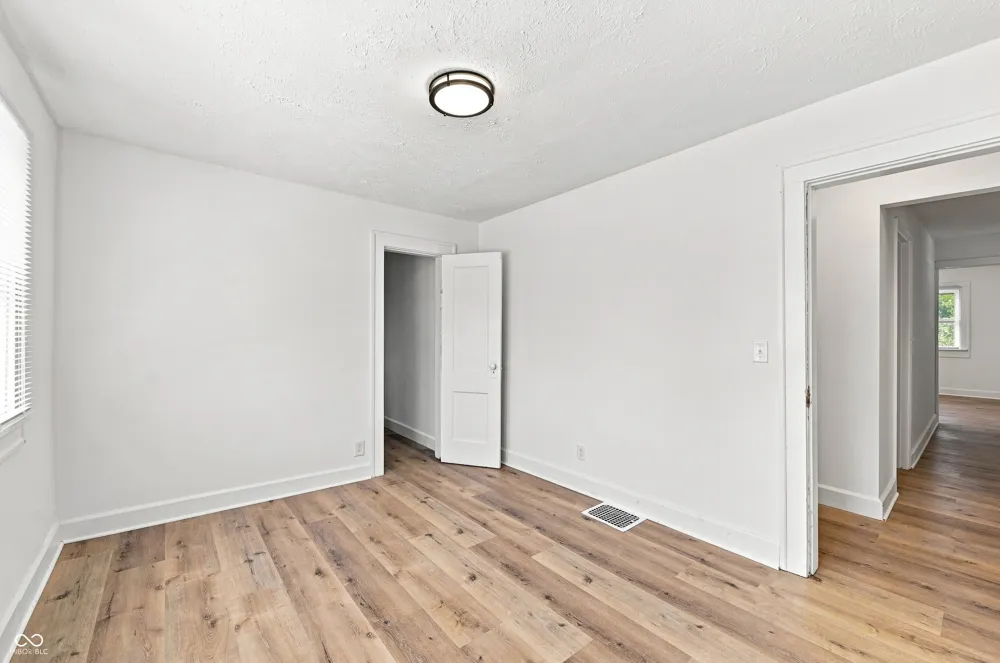4214 Otterbein Avenue Indianapolis, IN 46227