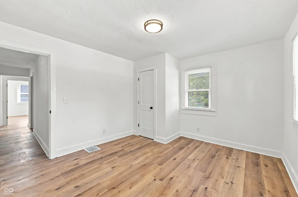 4214 Otterbein Avenue Indianapolis, IN 46227
