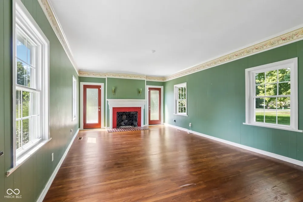 6101 Ewing Street Indianapolis, IN 46220