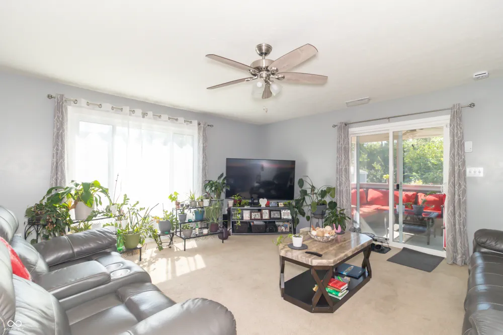 10041 James Run Drive Indianapolis, IN 46239