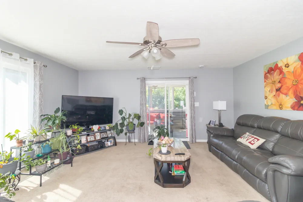 10041 James Run Drive Indianapolis, IN 46239