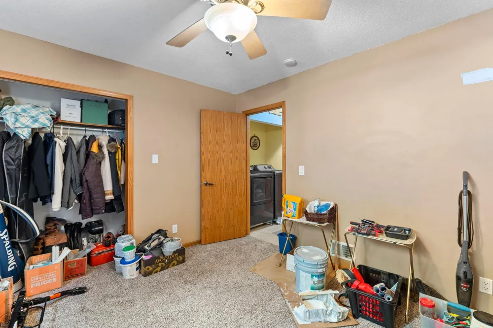 348 W Eagle Lake Drive Maple Grove, MN 55369