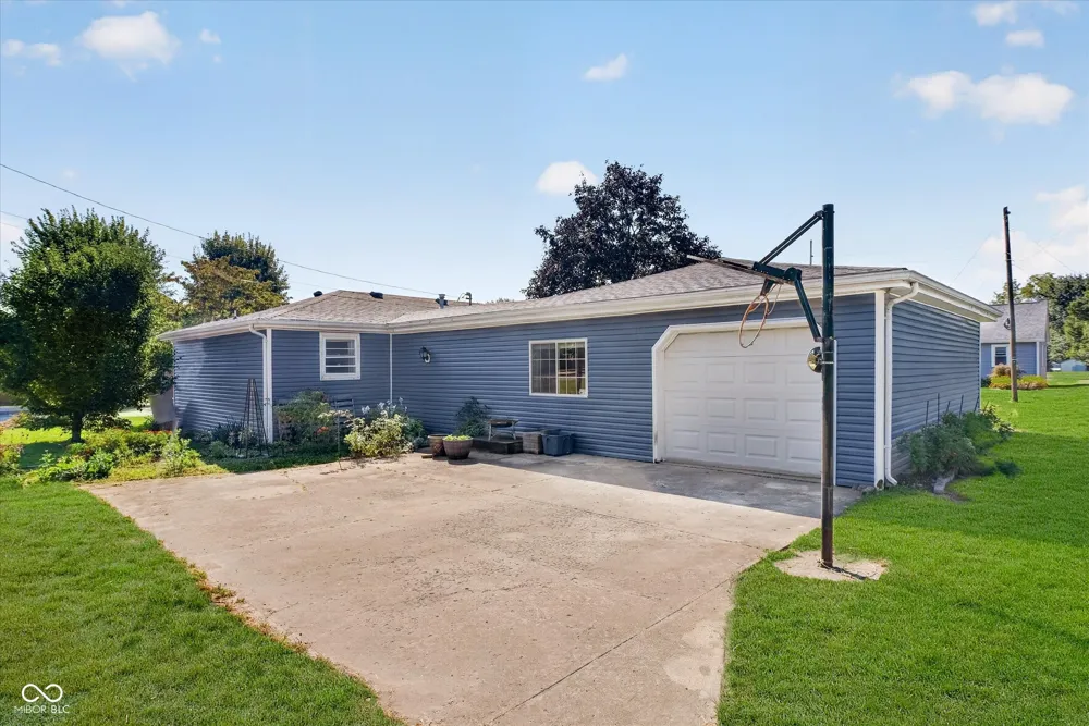 1530 S 21 STREET Elwood, IN 46036