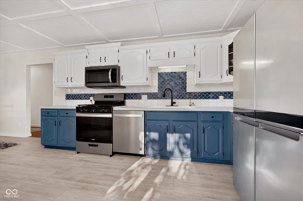 1530 S 21 STREET Elwood, IN 46036