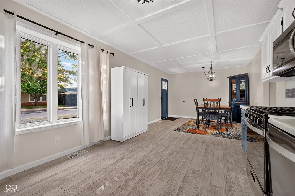 1530 S 21 STREET Elwood, IN 46036
