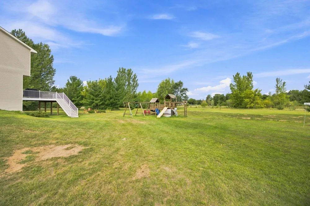 4463 194th Avenue NE East Bethel, MN 55092
