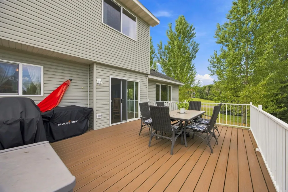 4463 194th Avenue NE East Bethel, MN 55092