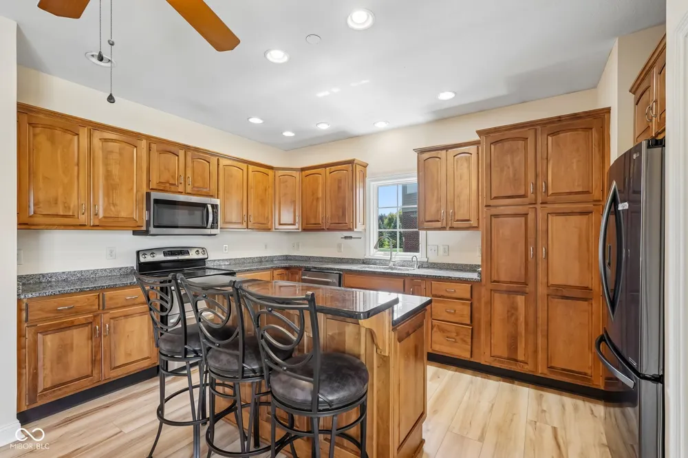 2819 Bloomsbury S Greenwood, IN 46143