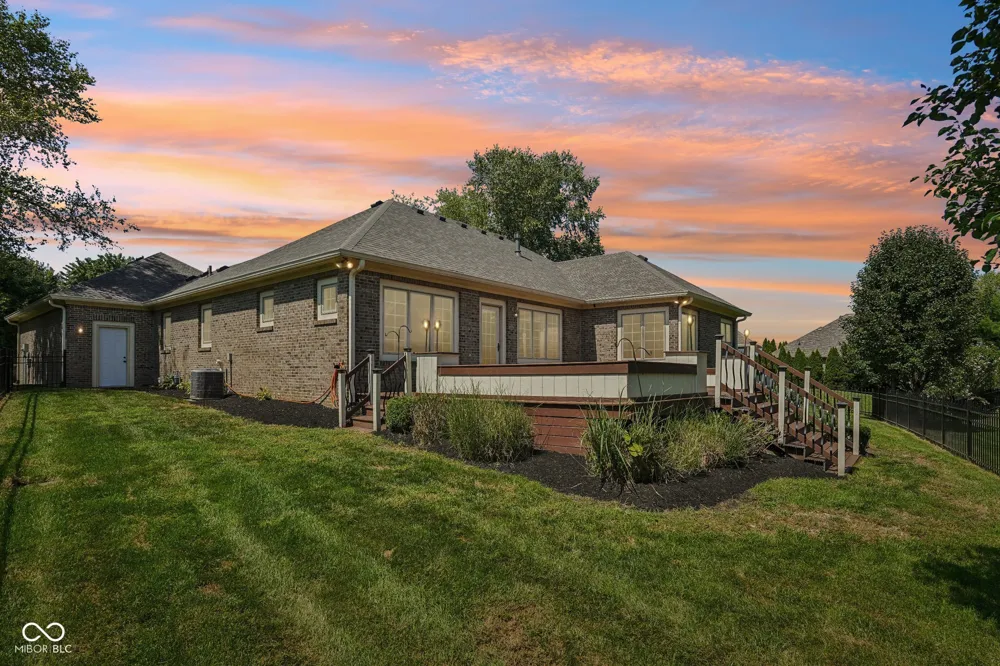 2819 Bloomsbury S Greenwood, IN 46143