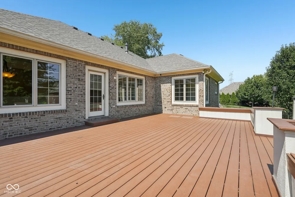 2819 Bloomsbury S Greenwood, IN 46143