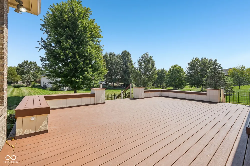 2819 Bloomsbury S Greenwood, IN 46143