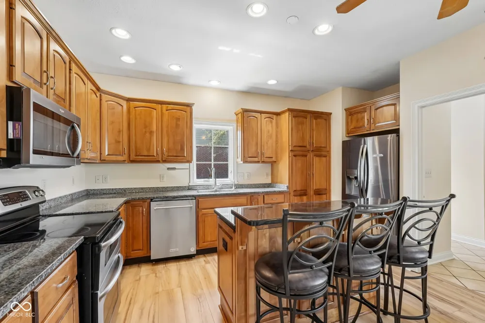 2819 Bloomsbury S Greenwood, IN 46143