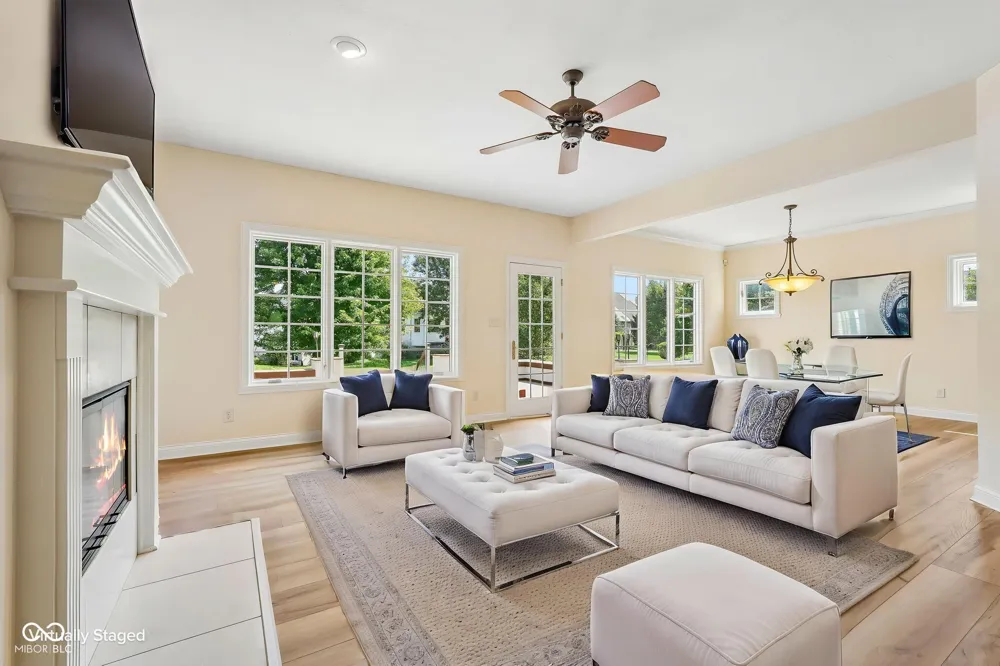 2819 Bloomsbury S Greenwood, IN 46143