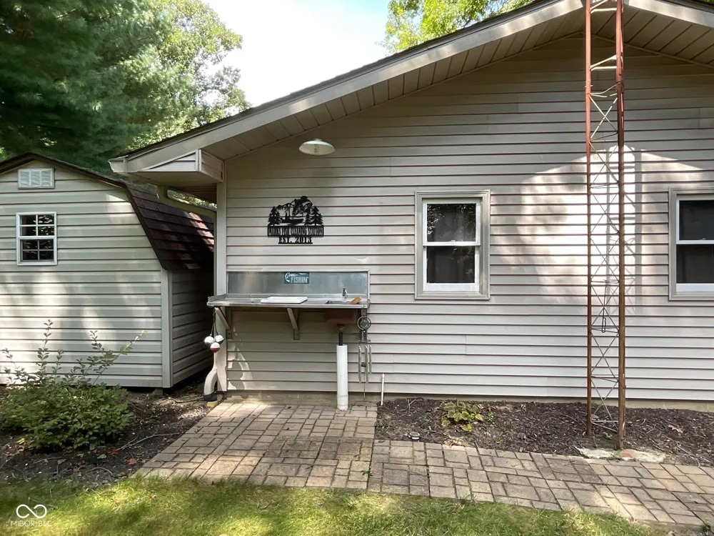 1065 S Turnbow Drive Rockville, IN 47872