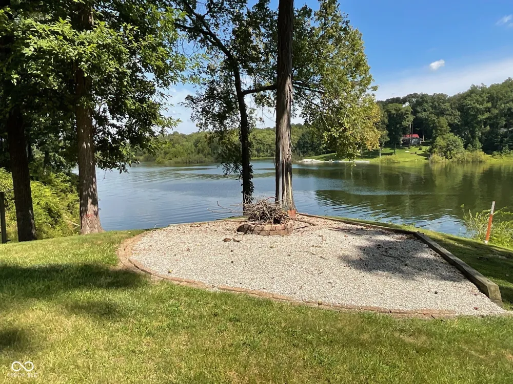 1065 S Turnbow Drive Rockville, IN 47872