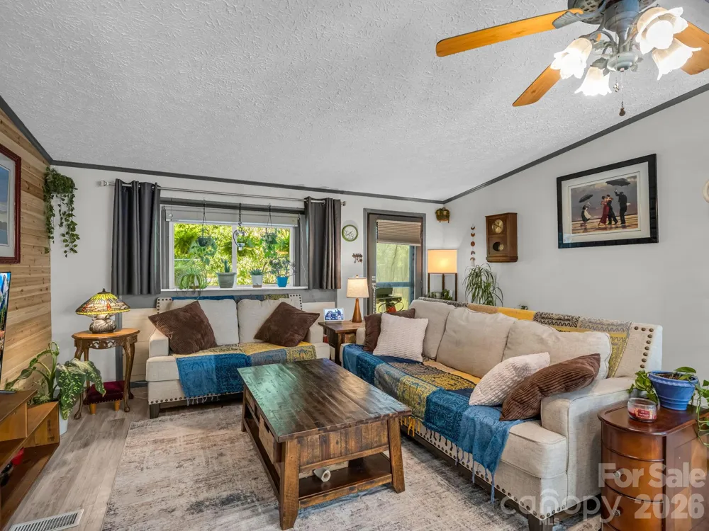 14 Old Possum Holler Road Hendersonville, NC 28739