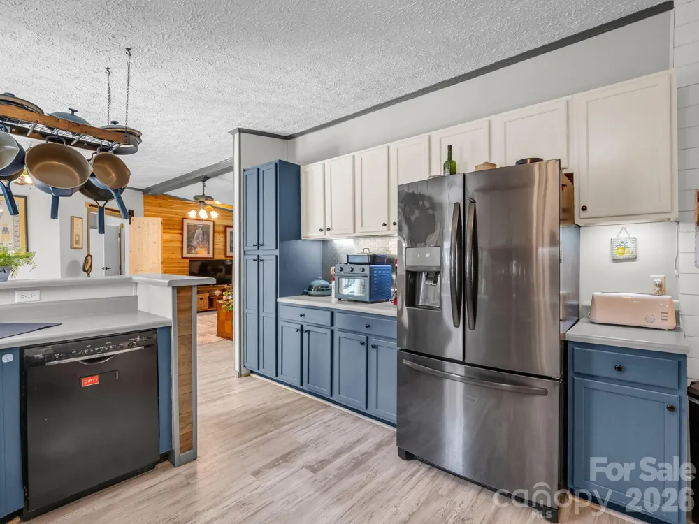 14 Old Possum Holler Road Hendersonville, NC 28739