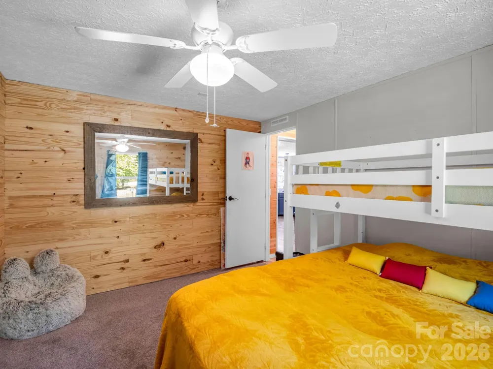 14 Old Possum Holler Road Hendersonville, NC 28739
