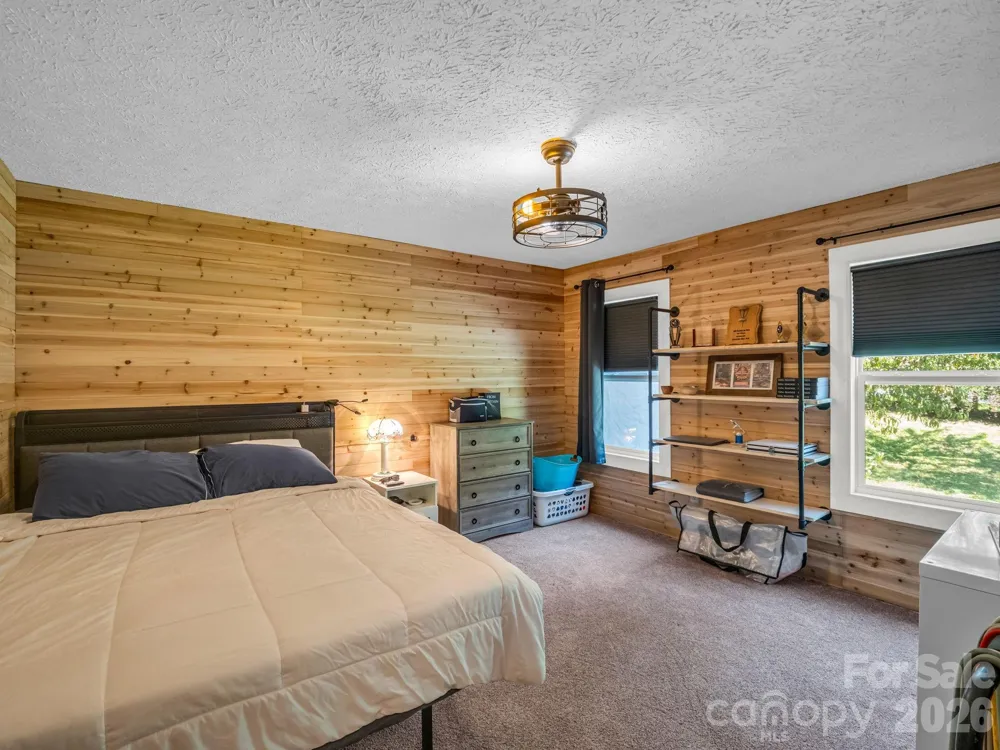14 Old Possum Holler Road Hendersonville, NC 28739