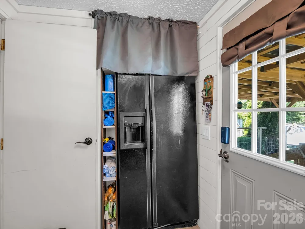 14 Old Possum Holler Road Hendersonville, NC 28739
