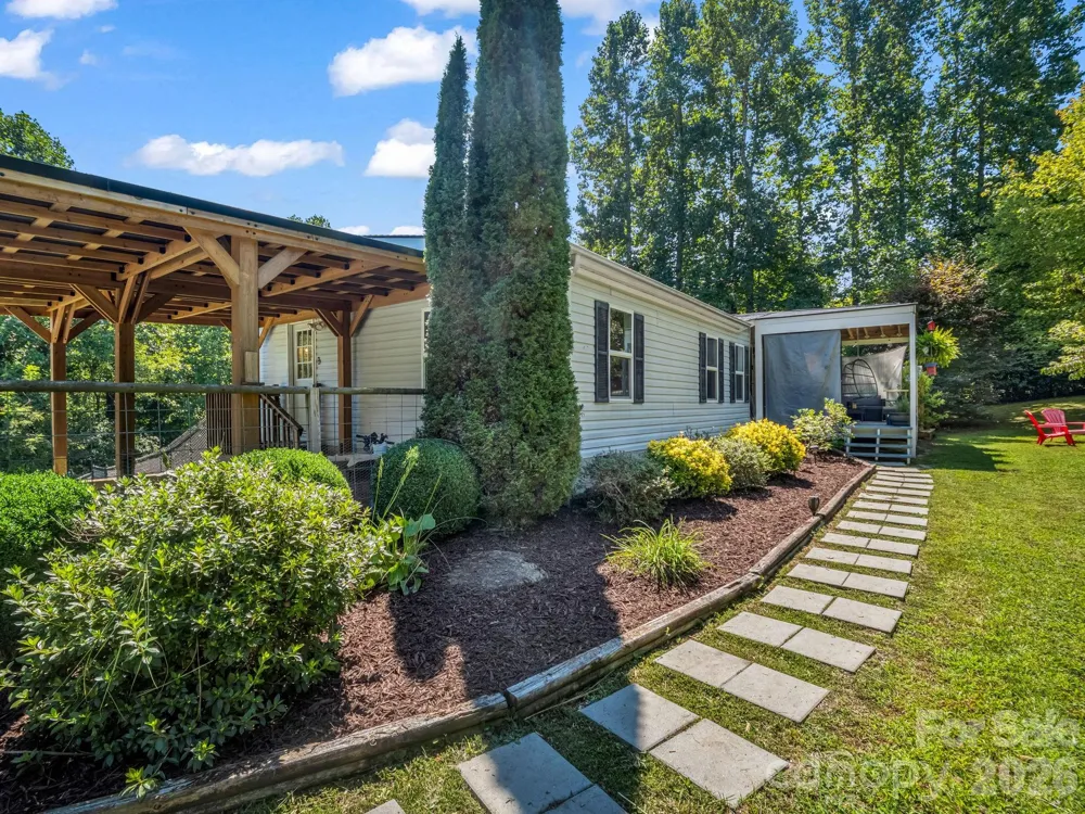 14 Old Possum Holler Road Hendersonville, NC 28739
