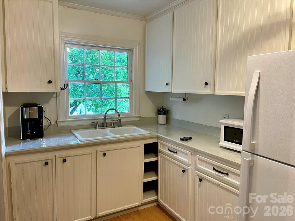 652 Davie Avenue Statesville, NC 28677