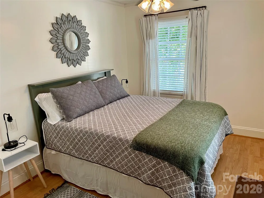 652 Davie Avenue Statesville, NC 28677