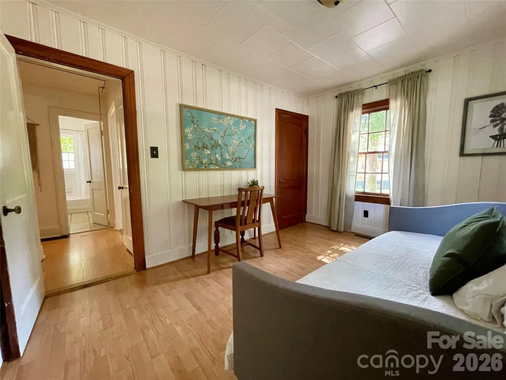 652 Davie Avenue Statesville, NC 28677