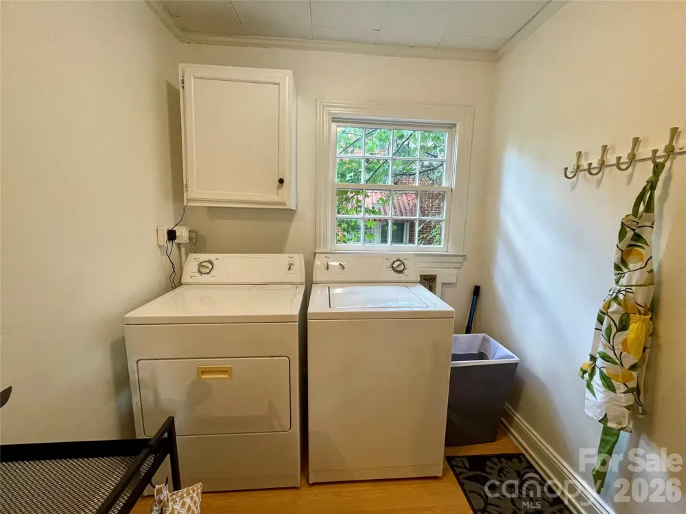 652 Davie Avenue Statesville, NC 28677