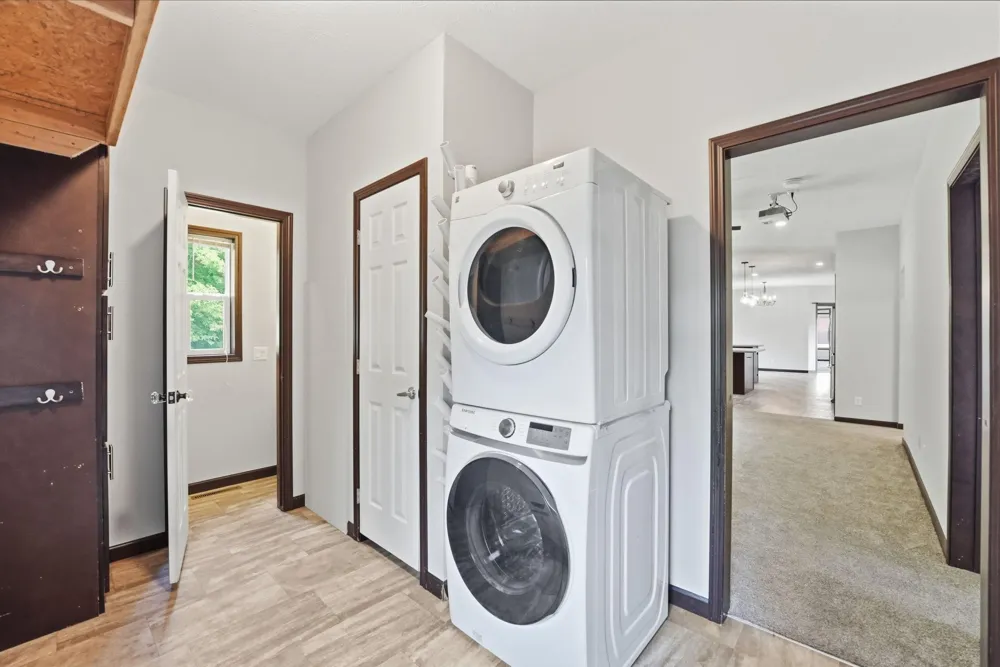 31240 Naples Court NE Cambridge, MN 55008