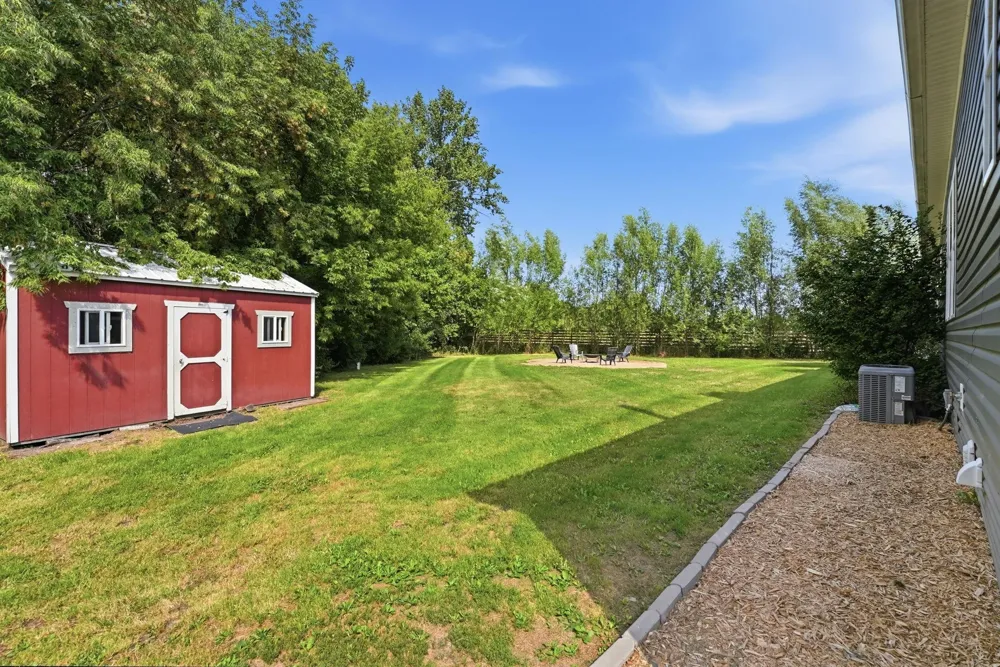 31240 Naples Court NE Cambridge, MN 55008