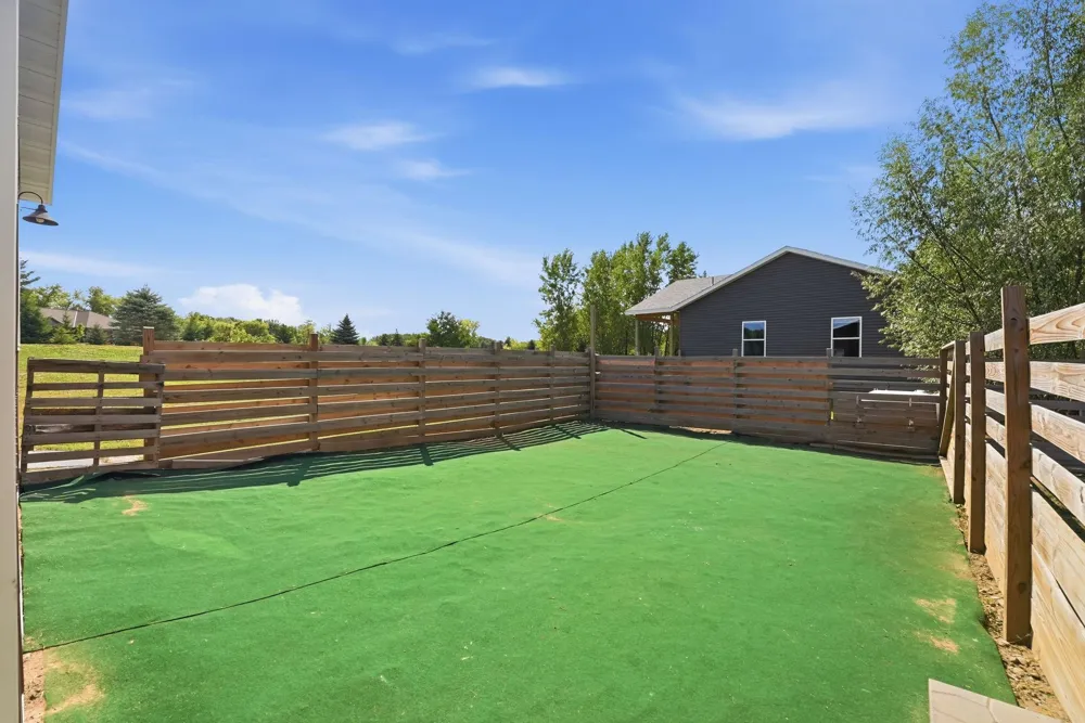 31240 Naples Court NE Cambridge, MN 55008