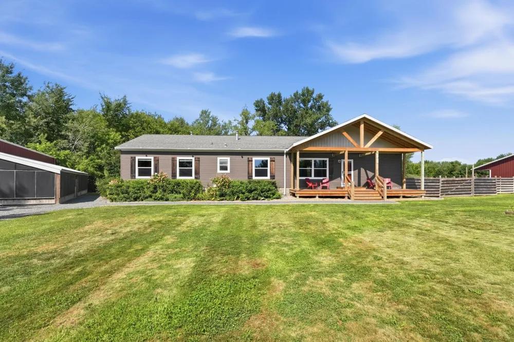 31240 Naples Court NE Cambridge, MN 55008