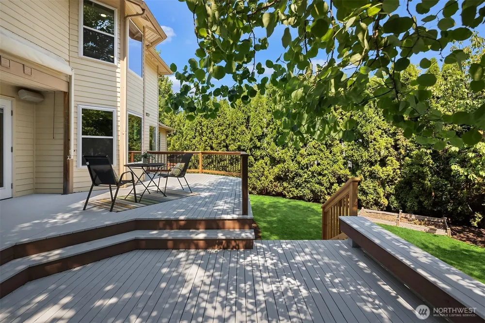 4718 191st Place NE Sammamish, WA 98074
