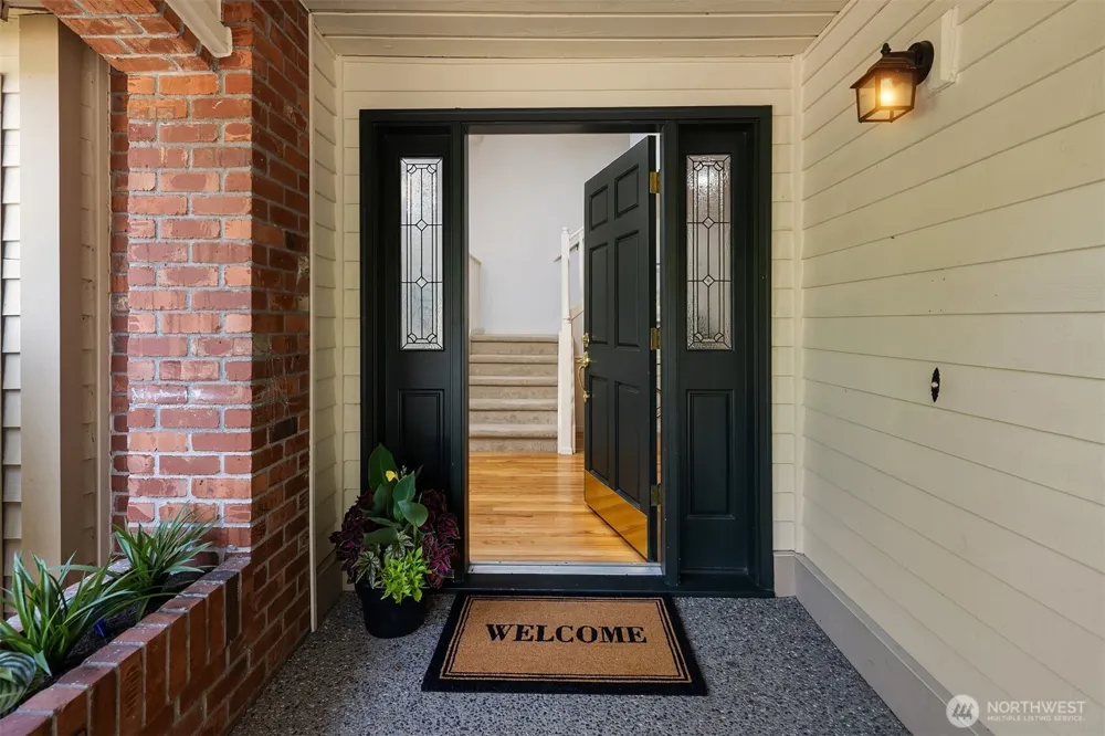 4718 191st Place NE Sammamish, WA 98074