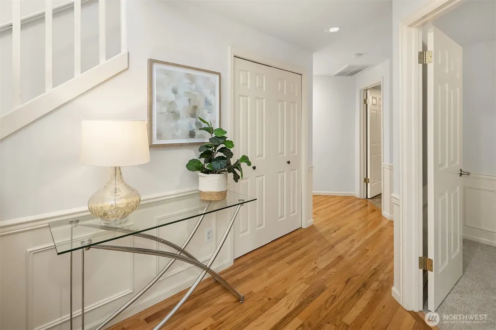 4718 191st Place NE Sammamish, WA 98074