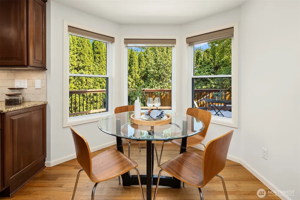 4718 191st Place NE Sammamish, WA 98074