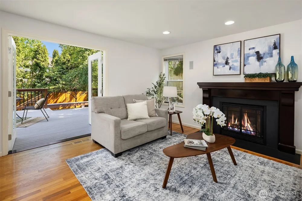 4718 191st Place NE Sammamish, WA 98074