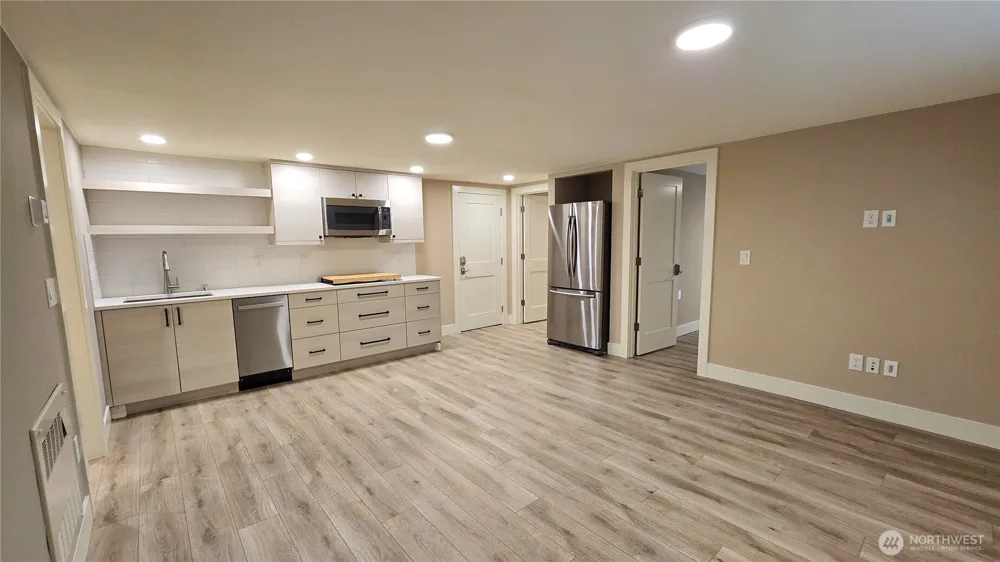 609 13th Avenue W Kirkland, WA 98033
